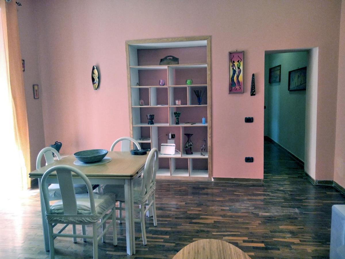 נאפולי Jamila Apartment מראה חיצוני תמונה