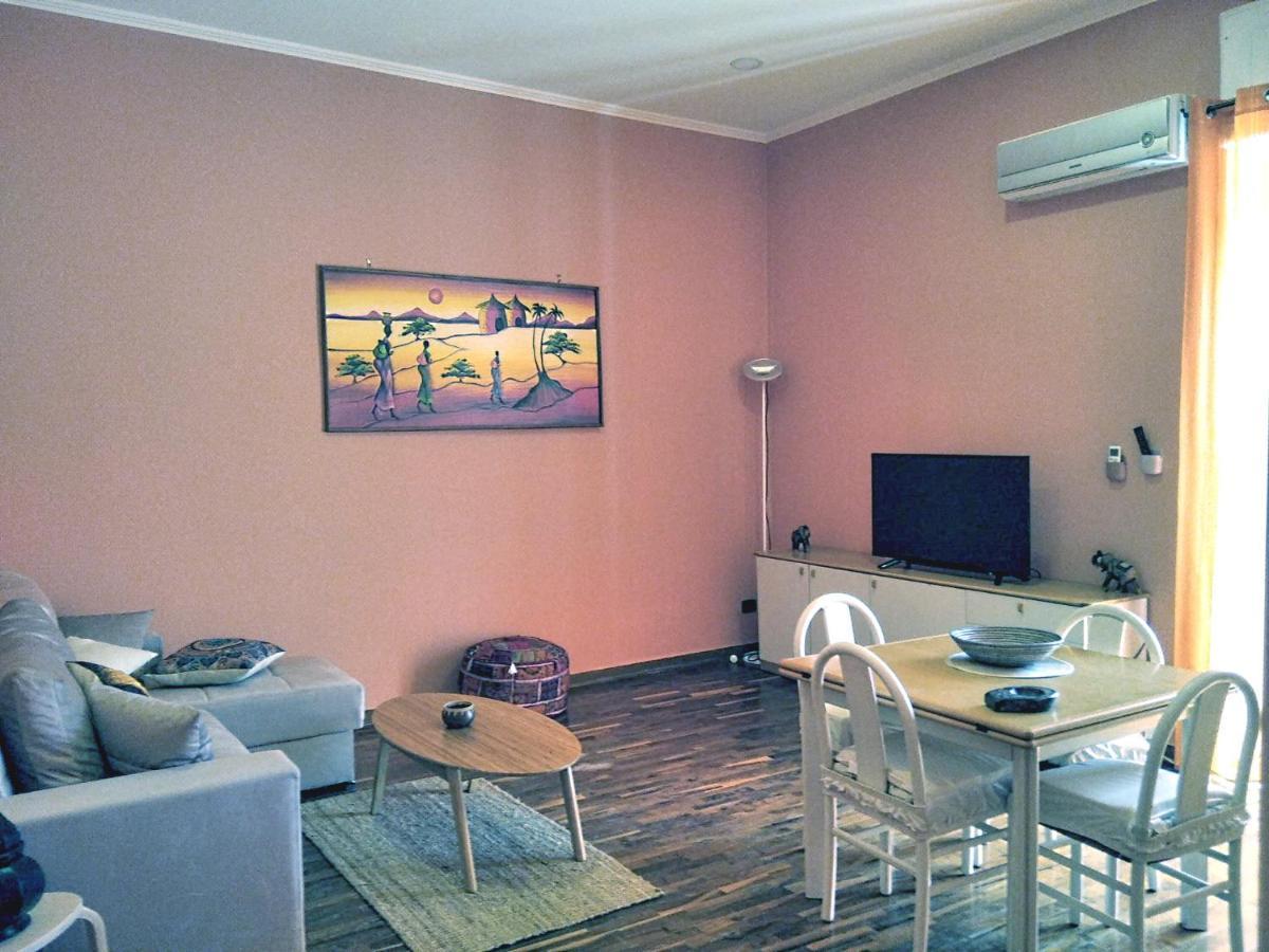 נאפולי Jamila Apartment מראה חיצוני תמונה