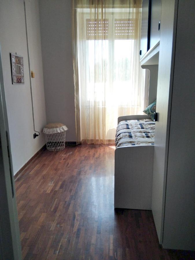 נאפולי Jamila Apartment מראה חיצוני תמונה